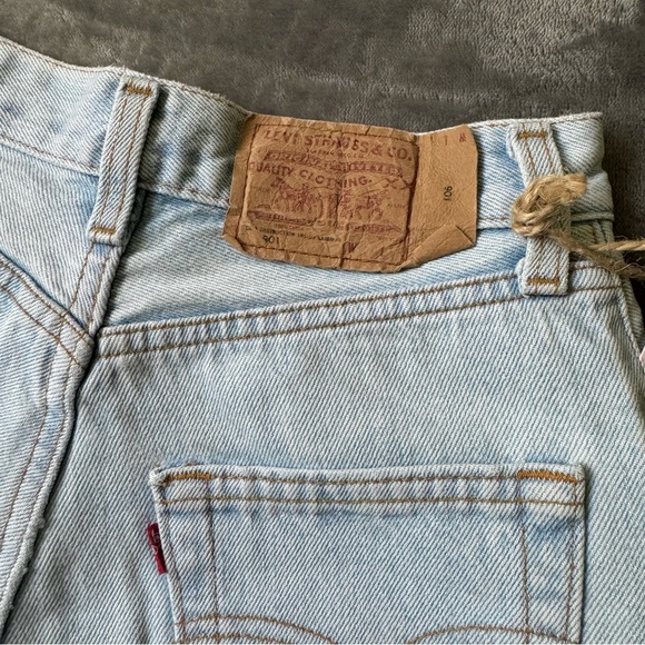 Vintage Levi’s 901 cutoffs - Picture 5 of 8